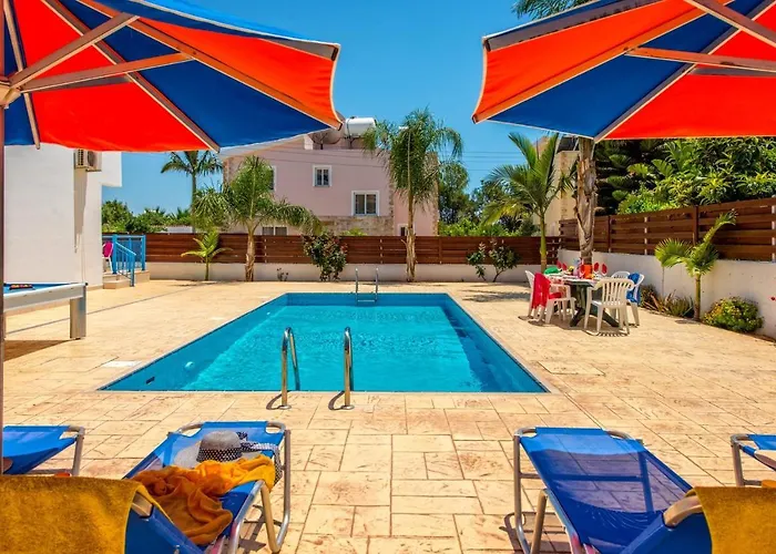 ヴィラ Coralli By *